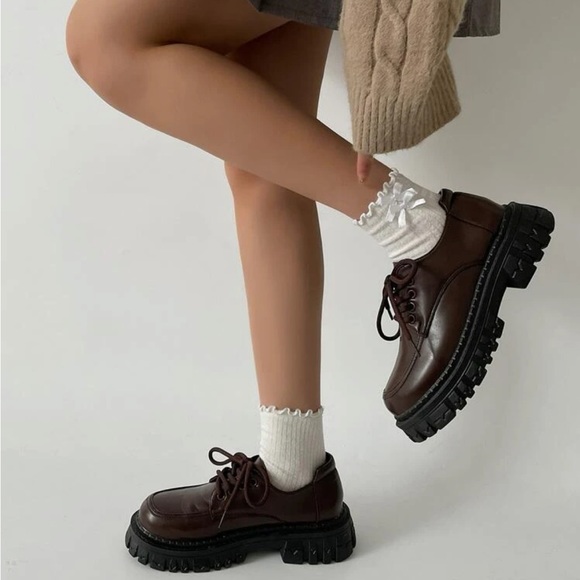 Monochrome Oxford Shoes 👞 - Picture 7 of 8